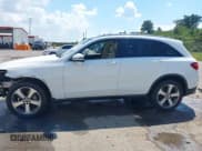 ✅ 2019 Mercedes-Benz GLC 300 • VIN: WDC0G4JB3KF571625 • Lot: 43314713. Wystawiony na IAAI z przebiegiem 163 725 mil. Bezpłatny archiwum sprzedaży aukcyjnych z USA i szczegółowy raport historii pojazdu na DreamBid. Zdjęcie 15.