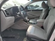 ✅ 2019 Hyundai Tucson SE • VIN: KM8J2CA4XKU978224 • Лот: 66333385. Опубликован ранее на Copart с пробегом 60 621 миль. Бесплатный доступ к архиву аукционных продаж из США и подробный отчёт об истории автомобиля на DreamBid. Изображение 7.