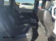 ✅ 2023 Chrysler Pacifica Hybrid Touring L • VIN: 2C4RC1L71PR542124 • Lot: 85150495. Wystawiony na Copart z przebiegiem 60 484 mil. Bezpłatny archiwum sprzedaży aukcyjnych z USA i szczegółowy raport historii pojazdu na DreamBid. Zdjęcie 11.