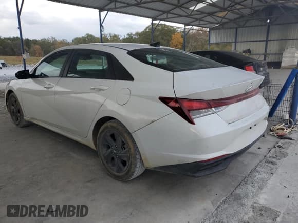 ✅ 2021 Hyundai Elantra SE • VIN: 5NPLL4AG2MH047787 • Lot: 91790215. Listed on Copart with 15,671 mi. Free auction sales archive from the USA and detailed vehicle history report at DreamBid. Image 2.