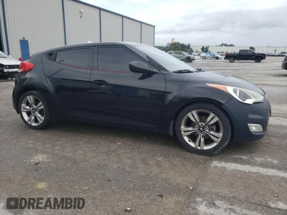 ✅ 2013 Hyundai Veloster RE:MIX • VIN: KMHTC6AD1DU174680 • Lot: 65594684. Wystawiony na Copart z przebiegiem 213 491 mil. Bezpłatny archiwum sprzedaży aukcyjnych z USA i szczegółowy raport historii pojazdu na DreamBid. Zdjęcie 4.