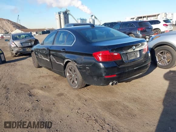 ✅ 2014 BMW 5 Series 528i xDrive • VIN: WBA5A7C56ED614874 • Lot: 43838753. Wystawiony na IAAI z przebiegiem 132 407 mil. Bezpłatny archiwum sprzedaży aukcyjnych z USA i szczegółowy raport historii pojazdu na DreamBid. Zdjęcie 3.