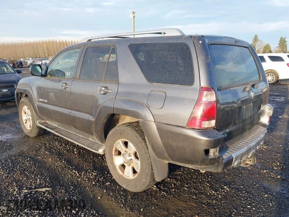 ✅ 2004 Toyota 4Runner Limited • VIN: JTEBT17RX40030733 • Лот: 43819625. Опубликован ранее на IAAI с пробегом 280 423 миль. Бесплатный доступ к архиву аукционных продаж из США и подробный отчёт об истории автомобиля на DreamBid. Изображение 3.