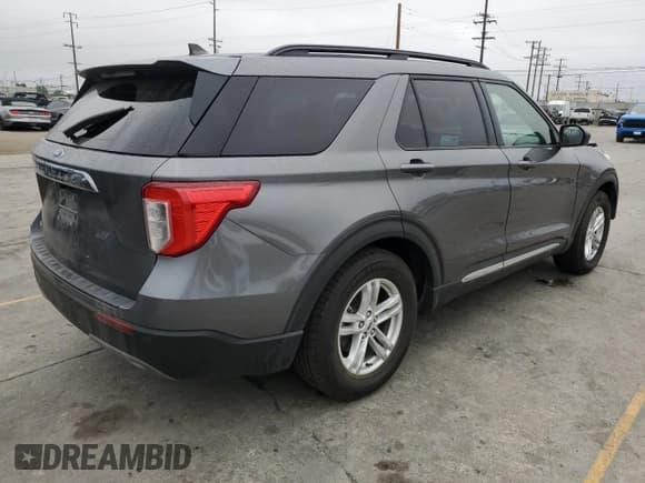 ✅ 2023 Ford Explorer XLT • VIN: 1FMSK7DH7PGB19236 • Лот: 85318985. Опубликован ранее на Copart с пробегом 62 196 миль. Бесплатный доступ к архиву аукционных продаж из США и подробный отчёт об истории автомобиля на DreamBid. Изображение 3.