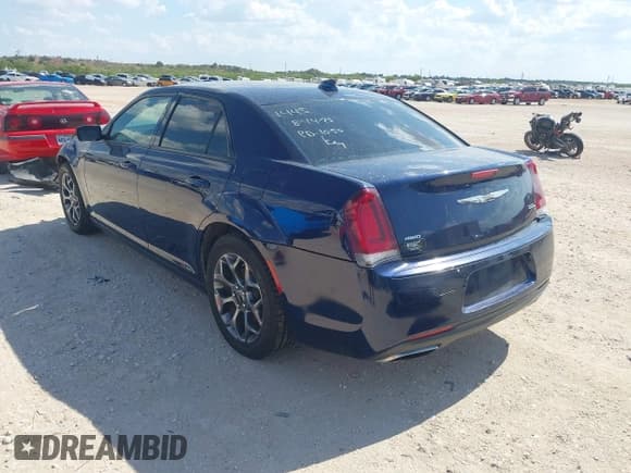 ✅ 2016 Chrysler 300 S • VIN: 2C3CCAGG4GH191445 • Lot: 43120518. Wystawiony na IAAI z przebiegiem 107 195 mil. Bezpłatny archiwum sprzedaży aukcyjnych z USA i szczegółowy raport historii pojazdu na DreamBid. Zdjęcie 3.