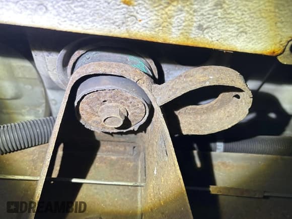 ✅ 2015 Chevrolet Silverado 2500HD Work Truck • VIN: 1GC2CUEG8FZ123188 • Лот: 43876615. Опубликован ранее на IAAI с пробегом 200 485 миль. Бесплатный доступ к архиву аукционных продаж из США и подробный отчёт об истории автомобиля на DreamBid. Изображение 21.