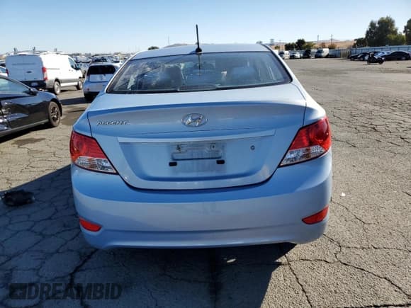 ✅ 2013 Hyundai Accent GLS • VIN: KMHCT4AE7DU443021 • Лот: 79218364. Опубликован ранее на Copart с пробегом 147 218 миль. Бесплатный доступ к архиву аукционных продаж из США и подробный отчёт об истории автомобиля на DreamBid. Изображение 6.