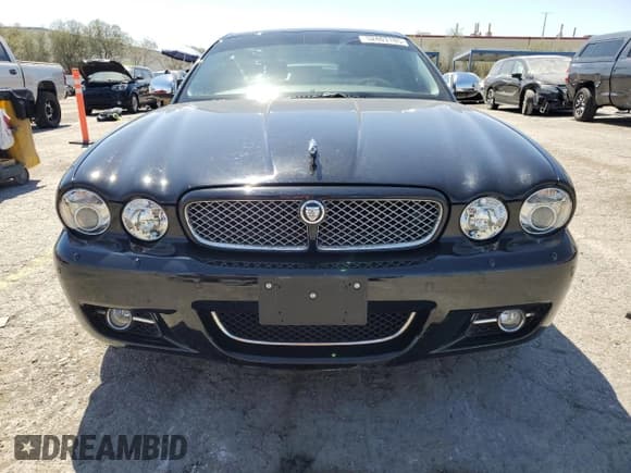 ✅ 2009 Jaguar XJ Series XJ8 • VIN: SAJWA71B79SH30431 • Lot: 52403185. Listed on Copart with 67,143 mi. Free auction sales archive from the USA and detailed vehicle history report at DreamBid. Image 5.
