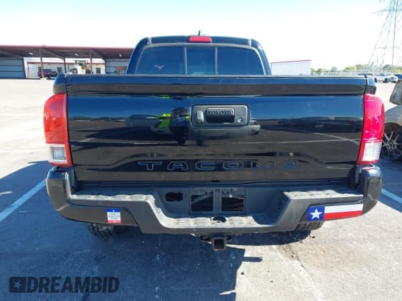 ✅ 2017 Toyota Tacoma SR • VIN: 5TFRX5GNXHX099463 • Lot: 43399670. Listed on IAAI with 103,495 mi. Free auction sales archive from the USA and detailed vehicle history report at DreamBid. Image 16.