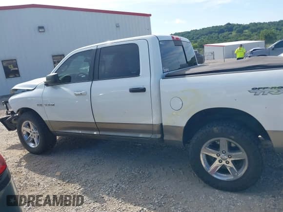 ✅ 2010 Dodge 1500 Sport • VIN: 1D7RV1CT3AS218417 • Lot: 42545366. Wystawiony na IAAI z przebiegiem 169 084 mil. Bezpłatny archiwum sprzedaży aukcyjnych z USA i szczegółowy raport historii pojazdu na DreamBid. Zdjęcie 15.