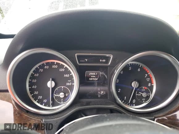 ✅ 2014 Mercedes-Benz M 350 • VIN: 4JGDA5JB4EA269885 • Lot: 89817105. Listed on Copart with 187,334 mi. Free auction sales archive from the USA and detailed vehicle history report at DreamBid. Image 9.