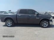 ✅ 2015 Ram 1500 Laramie • VIN: 1C6RR6NM0FS590636 • Lot: 37320388. Wystawiony na IAAI z przebiegiem 93 163 mil. Bezpłatny archiwum sprzedaży aukcyjnych z USA i szczegółowy raport historii pojazdu na DreamBid. Zdjęcie 13.