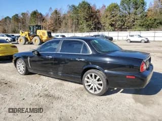 ✅ 2008 Jaguar XJ Vanden Plas • VIN: SAJWA82B08SH27857 • Lot: 92624565. Wystawiony na Copart z przebiegiem 174 059 mil. Bezpłatny archiwum sprzedaży aukcyjnych z USA i szczegółowy raport historii pojazdu na DreamBid. Zdjęcie 2.