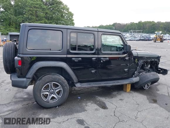 ✅ 2022 Jeep Wrangler Unlimited Sport S • VIN: 1C4HJXDG2NW201113 • Lot: 42809898. Listed on IAAI with 45,509 mi. Free auction sales archive from the USA and detailed vehicle history report at DreamBid. Image 14.