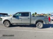 ✅ 2019 Ford F-250 Lariat • VIN: 1FT7W2B63KEE85394 • Lot: 43387814. Listed on IAAI with 206,303 mi. Free auction sales archive from the USA and detailed vehicle history report at DreamBid. Image 14.