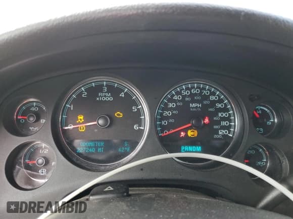 ✅ 2012 Chevrolet Suburban LT • VIN: 1GNSCJE03CR106674 • Lot: 82184705. Listed on Copart with 227,240 mi. Free auction sales archive from the USA and detailed vehicle history report at DreamBid. Image 9.