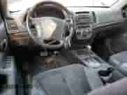 ✅ 2010 Hyundai Santa Fe GL • VIN: 5NMSGDAG1AH343893 • Lot: 73327864. Wystawiony na Copart z przebiegiem 374 082 mil mil. Skorzystaj z bezpłatnego archiwum sprzedaży aukcyjnych z USA i zobacz szczegółowy raport historii pojazdu na DreamBid. Zdjęcie 8.