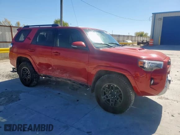 ✅ 2019 Toyota 4Runner TRD Off Road Premium • VIN: JTEBU5JR3K5711944 • Lot: 90804685. Listed on Copart with 115,269 mi. Free auction sales archive from the USA and detailed vehicle history report at DreamBid. Image 4.