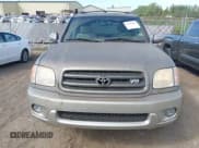 ✅ 2002 Toyota Sequoia SR5 • VIN: 5TDBT44A62S101313 • Lot: 43205483. Listed on IAAI with 108,766 mi. Free auction sales archive from the USA and detailed vehicle history report at DreamBid. Image 6.