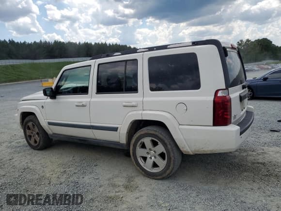 ✅ 2008 Jeep Commander Sport • VIN: 1J8HG48N58C124970 • Лот: 66025345. Опубликован ранее на Copart с пробегом 208 943 миль. Бесплатный доступ к архиву аукционных продаж из США и подробный отчёт об истории автомобиля на DreamBid. Изображение 2.