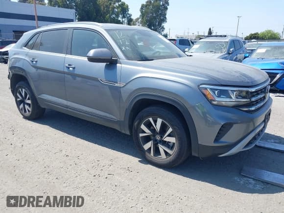 ✅ 2023 Volkswagen Atlas SE • VIN: 1V2LC2CA7PC212471 • Lot: 42422043. Listed on IAAI with 24,495 mi. Free auction sales archive from the USA and detailed vehicle history report at DreamBid. Image 1.