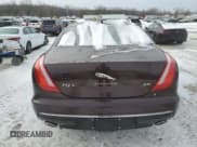 ✅ 2017 Jaguar XJ Portfolio • VIN: SAJWA2G77H8W10384 • Lot: 45474205. Wystawiony na Copart z przebiegiem 63 680 mil. Bezpłatny archiwum sprzedaży aukcyjnych z USA i szczegółowy raport historii pojazdu na DreamBid. Zdjęcie 6.