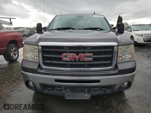 ✅ 2010 GMC Sierra 1500 • VIN: 3GTXKVE21AG104008 • Lot: 78442974. Wystawiony na Copart z przebiegiem 232 804 mil. Bezpłatny archiwum sprzedaży aukcyjnych z USA i szczegółowy raport historii pojazdu na DreamBid. Zdjęcie 5.