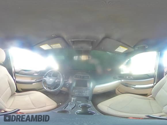 ✅ 2017 Ford Explorer XLT • VIN: 1FM5K7DH4HGD98501 • Lot: 62867825. Wystawiony na Copart z przebiegiem 141 062 mil. Bezpłatny archiwum sprzedaży aukcyjnych z USA i szczegółowy raport historii pojazdu na DreamBid. Zdjęcie 15.