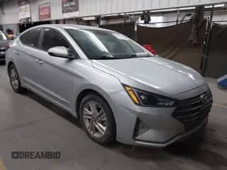2019 Hyundai Elantra Value Edition z VIN 5NPD84LF7KH409040, wystawiony jako IAAI lot #43306103 z przebiegiem 117 590 mil mil oraz . Historia ofert i sprzedaży dostępna na DreamBid. Obrazek 1.