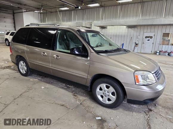 ✅ 2004 Ford Freestar SES • VIN: 2FMZA57644BA70547 • Lot: 87437035. Wystawiony na Copart z przebiegiem 106 258 mil. Bezpłatny archiwum sprzedaży aukcyjnych z USA i szczegółowy raport historii pojazdu na DreamBid. Zdjęcie 4.