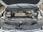 ✅ 2021 Chevrolet Suburban Premier • VIN: 1GNSKFKD5MR319862 • Lot: 81325774. Wystawiony na Copart z przebiegiem 77 831 mil. Bezpłatny archiwum sprzedaży aukcyjnych z USA i szczegółowy raport historii pojazdu na DreamBid. Zdjęcie 12.