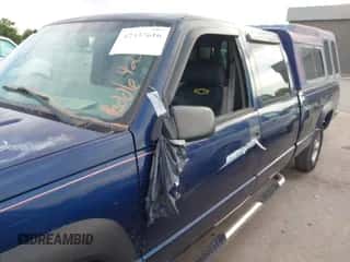 2000 Chevrolet Silverado 3500 z VIN 1GCHK33J1YF419504, wystawiony jako IAAI lot #42337616 z przebiegiem 169 037 mil mil oraz . Historia ofert i sprzedaży dostępna na DreamBid. Obrazek 6.