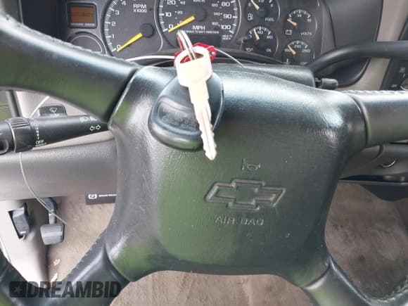 ✅ 2000 Chevrolet Silverado 1500 LS • VIN: 1GCEK14T4YZ263223 • Лот: 42371601. Опубликован ранее на IAAI с пробегом 271 379 миль. Бесплатный доступ к архиву аукционных продаж из США и подробный отчёт об истории автомобиля на DreamBid. Изображение 11.