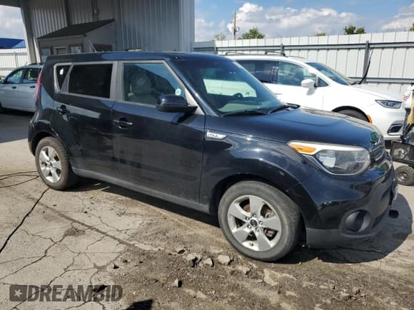 ✅ 2018 Kia Soul • VIN: KNDJN2A27J7554324 • Lot: 84233445. Wystawiony na Copart z przebiegiem 74 713 mil. Bezpłatny archiwum sprzedaży aukcyjnych z USA i szczegółowy raport historii pojazdu na DreamBid. Zdjęcie 4.