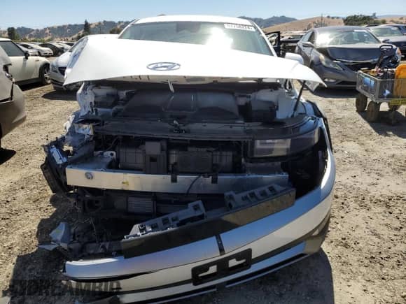 2024 Hyundai Ioniq 5 SEL z VIN KM8KN4DE0RU247916, wystawiony jako Copart lot #62758224 z przebiegiem 3 328 mil mil oraz Szkoda całkowita • Salvage title. Historia ofert i sprzedaży dostępna na DreamBid. Obrazek 5.