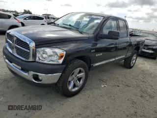 2008 Dodge 1500 SLT z VIN 1D7HU18278S571641, wystawiony jako Copart lot #71498874 z przebiegiem 131 247 mil mil oraz Szkoda całkowita • Salvage title. Historia ofert i sprzedaży dostępna na DreamBid. Obrazek 1.