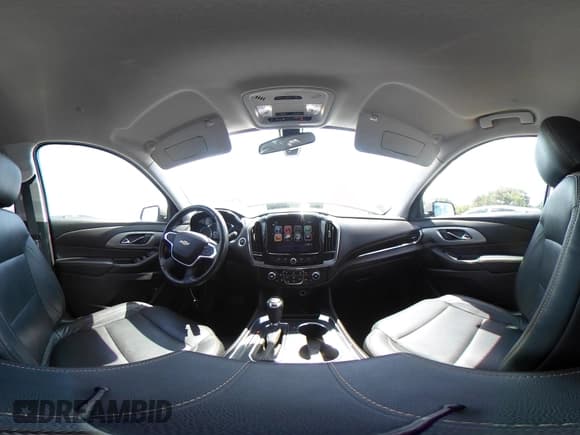 ✅ 2018 Chevrolet Traverse LT Cloth • VIN: 1GNERGKWXJJ266604 • Lot: 42862735. Wystawiony na IAAI z przebiegiem 21 815 mil. Bezpłatny archiwum sprzedaży aukcyjnych z USA i szczegółowy raport historii pojazdu na DreamBid. Zdjęcie 21.