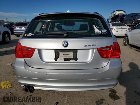 ✅ 2012 BMW 3 Series 328i xDrive • VIN: WBAUU3C5XCA543169 • Lot: 87904685. Listed on Copart with 224,245 mi. Free auction sales archive from the USA and detailed vehicle history report at DreamBid. Image 6.