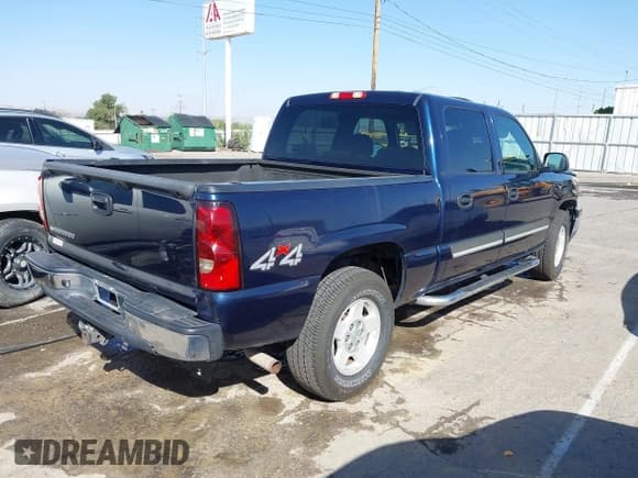 ✅ 2006 Chevrolet Silverado 1500 LT1 • VIN: 2GCEK13Z961264945 • Лот: 40487555. Опубликован ранее на IAAI с пробегом 242 649 миль. Бесплатный доступ к архиву аукционных продаж из США и подробный отчёт об истории автомобиля на DreamBid. Изображение 4.