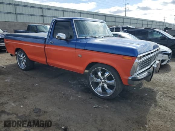✅ 1975 Ford F-150 • VIN: F15MLX09534 • Лот: 43406975. Опубликован ранее на Copart с пробегом 71 117 миль. Бесплатный доступ к архиву аукционных продаж из США и подробный отчёт об истории автомобиля на DreamBid. Изображение 4.