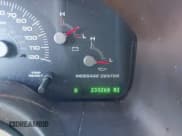 ✅ 2003 Ford Expedition Eddie Bauer • VIN: 1FMFU17L93LC16707 • Лот: 43680579. Опубликован ранее на IAAI с пробегом 233 268 миль. Бесплатный доступ к архиву аукционных продаж из США и подробный отчёт об истории автомобиля на DreamBid. Изображение 16.