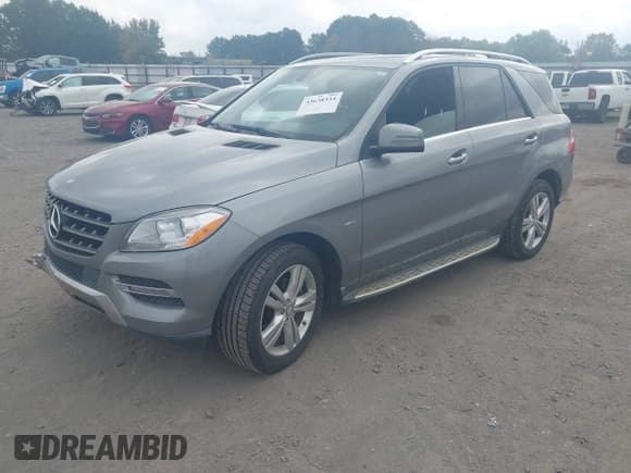 ✅ 2012 Mercedes-Benz M 350 • VIN: 4JGDA5HB2CA010119 • Lot: 43638334. Listed on IAAI with 87,189 mi. Free auction sales archive from the USA and detailed vehicle history report at DreamBid. Image 17.