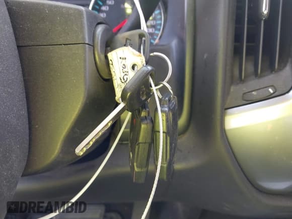 ✅ 2015 Chevrolet Silverado 1500 LT • VIN: 3GCPCREC4FG136973 • Lot: 42017401. Listed on IAAI with 125,176 mi. Free auction sales archive from the USA and detailed vehicle history report at DreamBid. Image 11.