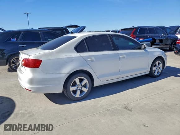 ✅ 2011 Volkswagen Jetta TDI • VIN: 3VWLL7AJ9BM054060 • Lot: 92314485. Listed on Copart with 107,478 mi. Free auction sales archive from the USA and detailed vehicle history report at DreamBid. Image 3.