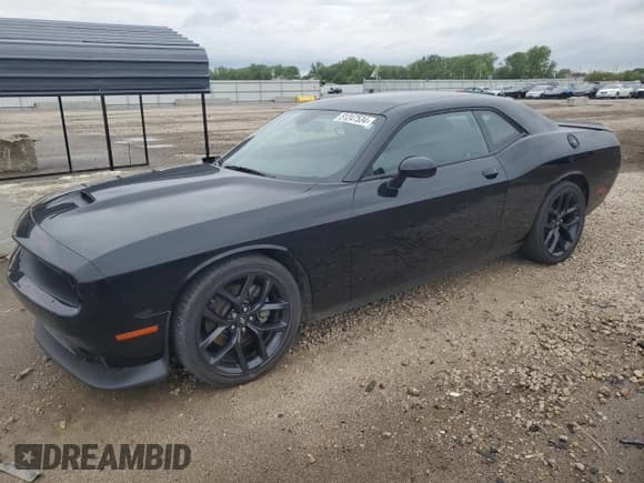 ✅ 2022 Dodge Challenger GT • VIN: 2C3CDZJG1NH175172 • Lot: 51247534. Wystawiony na Copart z przebiegiem 19 532 mil. Bezpłatny archiwum sprzedaży aukcyjnych z USA i szczegółowy raport historii pojazdu na DreamBid. Zdjęcie 1.