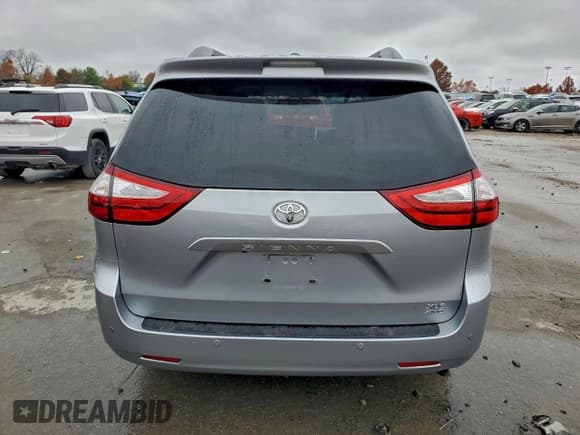 ✅ 2015 Toyota Sienna XLE • VIN: 5TDDK3DC7FS097625 • Lot: 93702315. Wystawiony na Copart z przebiegiem 172 660 mil. Bezpłatny archiwum sprzedaży aukcyjnych z USA i szczegółowy raport historii pojazdu na DreamBid. Zdjęcie 6.