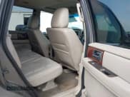 ✅ 2013 Lincoln Navigator • VIN: 5LMJJ2J54DEL08992 • Лот: 43015977. Опубликован ранее на IAAI с пробегом 145 424 миль. Бесплатный доступ к архиву аукционных продаж из США и подробный отчёт об истории автомобиля на DreamBid. Изображение 8.