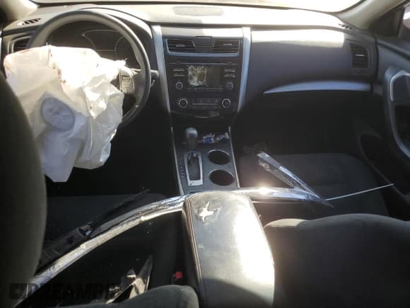 ✅ 2015 Nissan Altima S • VIN: 1N4AL3AP2FN891080 • Лот: 93069215. Опубликован ранее на Copart с пробегом Не указан. Бесплатный доступ к архиву аукционных продаж из США и подробный отчёт об истории автомобиля на DreamBid. Изображение 8.