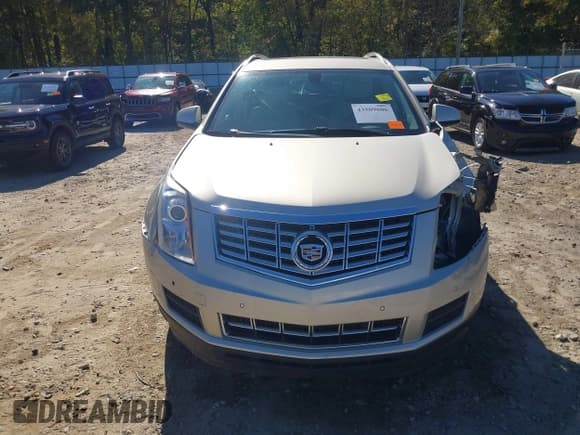 ✅ 2015 Cadillac SRX Luxury Collection • VIN: 3GYFNBE36FS537218 • Lot: 43509606. Wystawiony na IAAI z przebiegiem 89 408 mil. Bezpłatny archiwum sprzedaży aukcyjnych z USA i szczegółowy raport historii pojazdu na DreamBid. Zdjęcie 13.