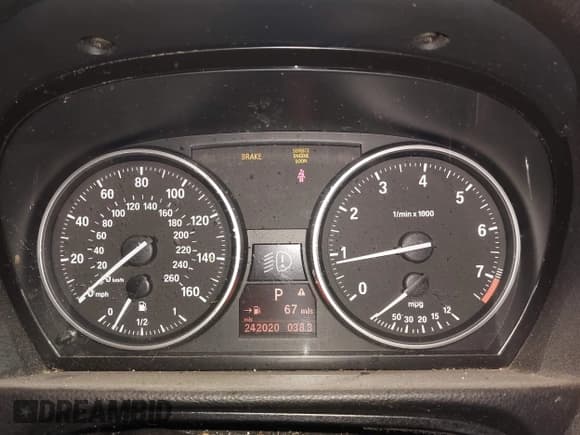 ✅ 2009 BMW 3 Series 328i • VIN: WBAPH77579NM27741 • Lot: 43732908. Listed on IAAI with 242,020 mi. Free auction sales archive from the USA and detailed vehicle history report at DreamBid. Image 7.